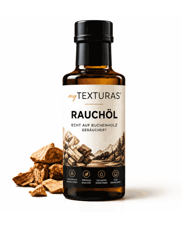 Flasche myTEXTURAS Rauchöl neben Buchenholzstücken